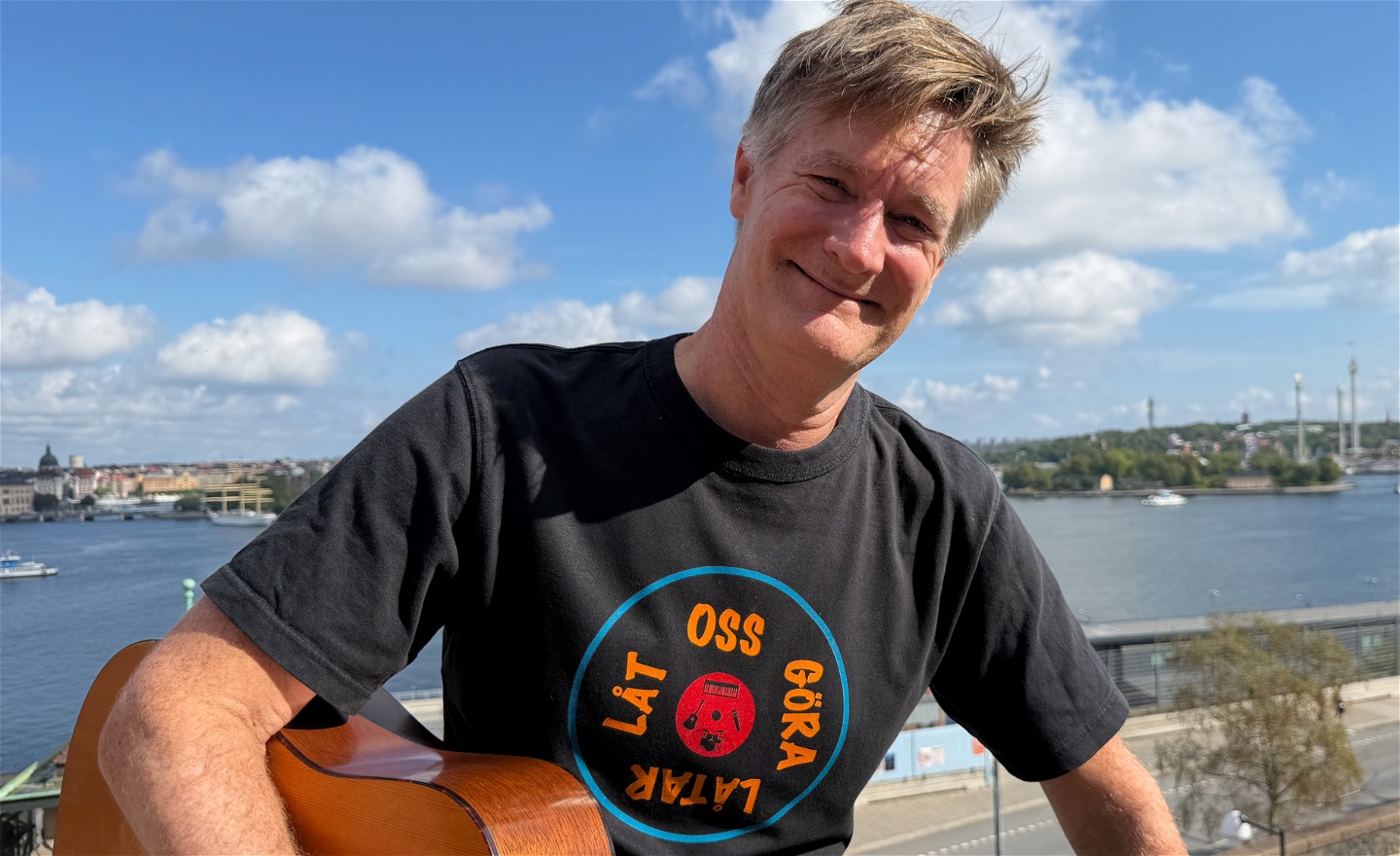Per Umaerus, artist som skriver text och musik.