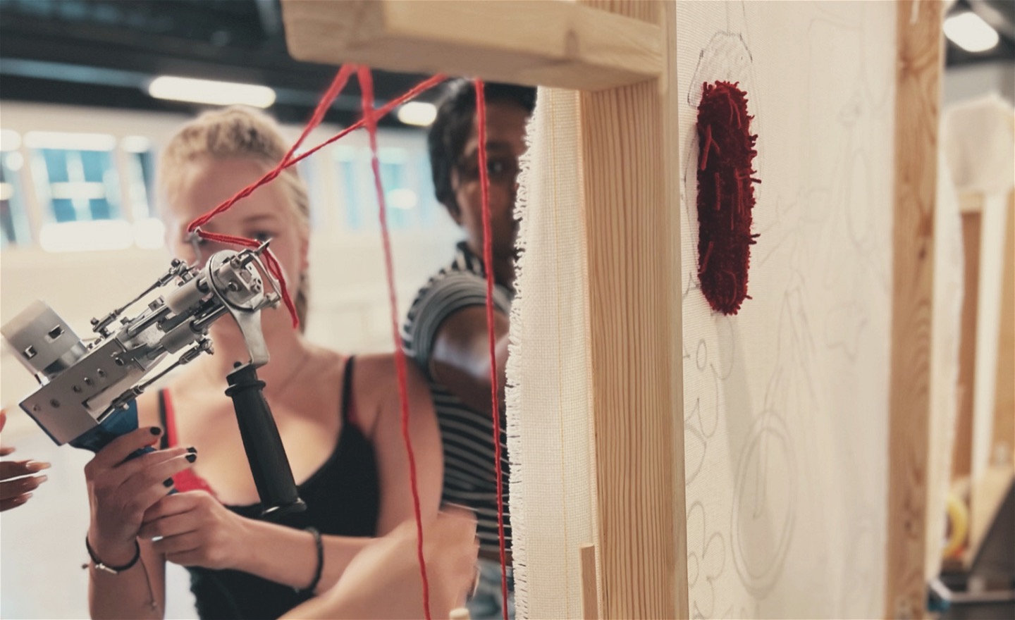 En elev jobbar med luftningen